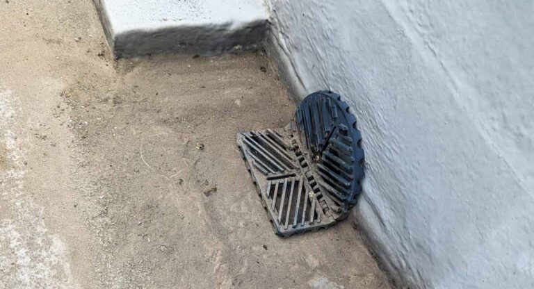 水の流れを確保